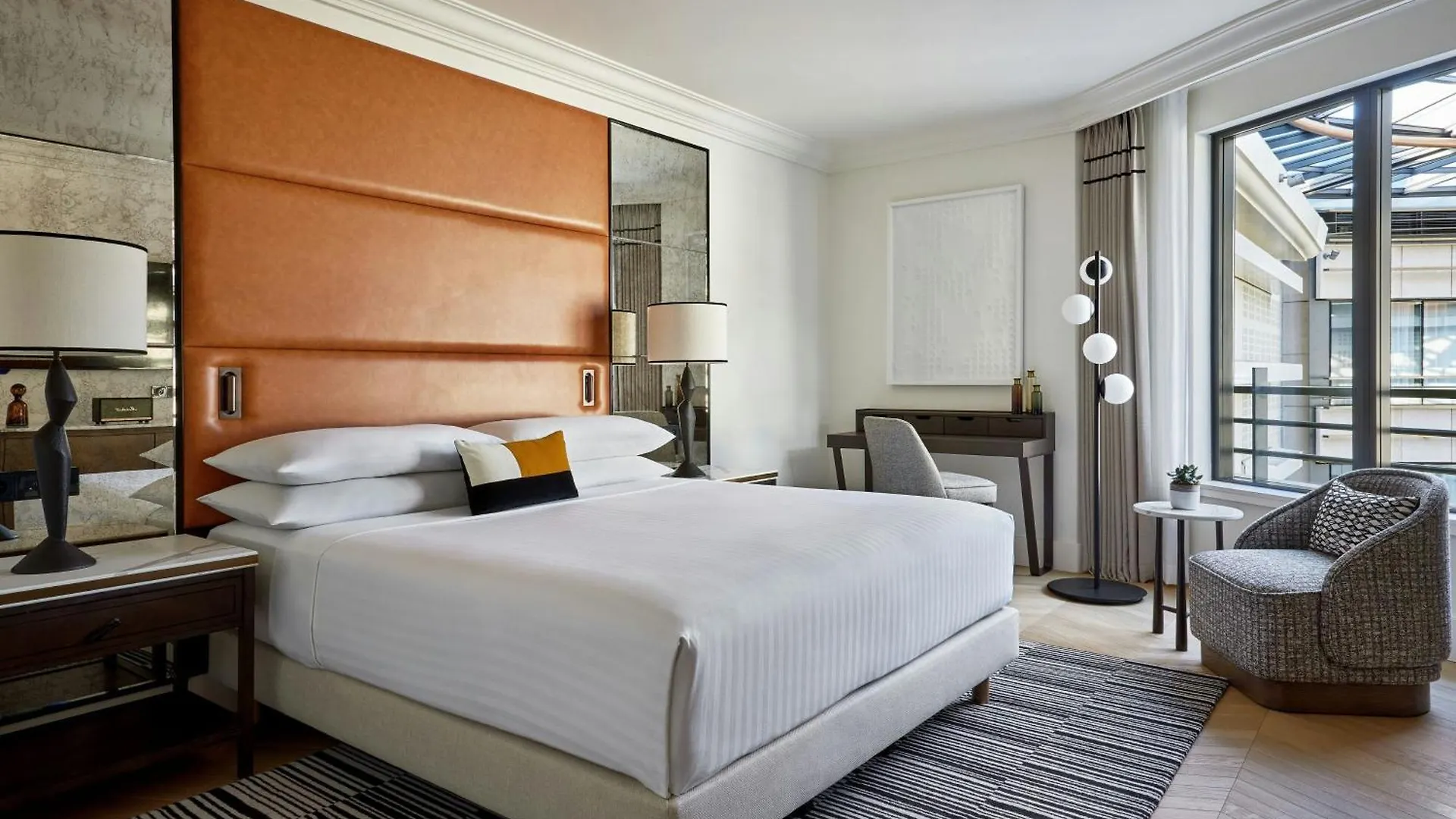 Paris Marriott Champs Elysees Hotel 5*,