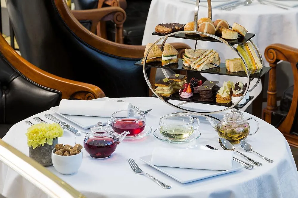 Paris Marriott Champs Elysees Hotel 5*,