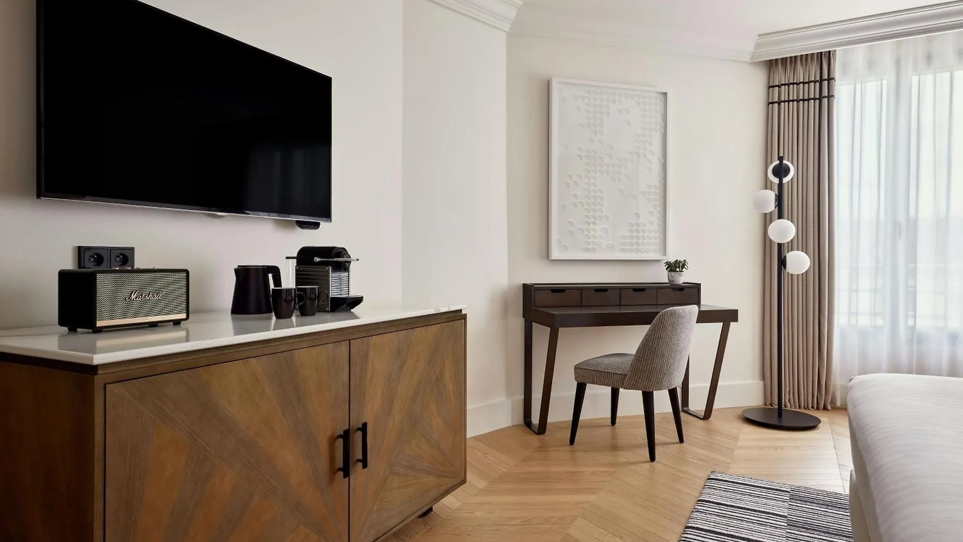 Paris Marriott Champs Elysees Hotel 5*,  France