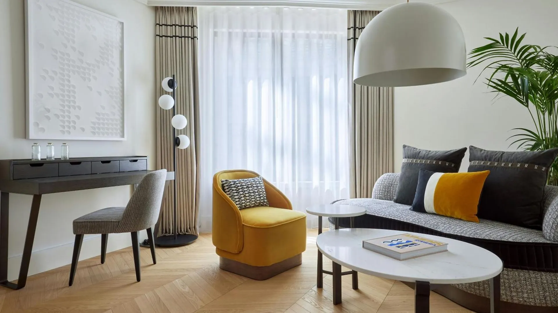 Paris Marriott Champs Elysees Hotel 5*,